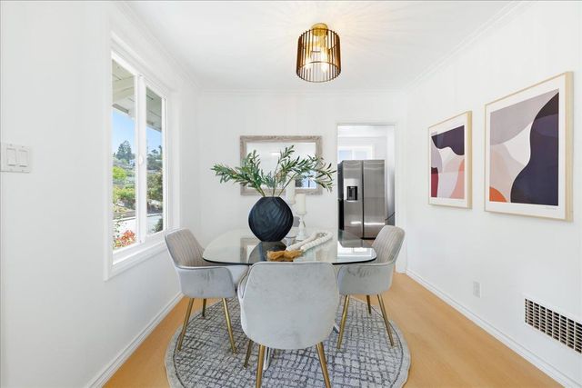 2641 San Carlos Avenue, San Carlos, CA 94070