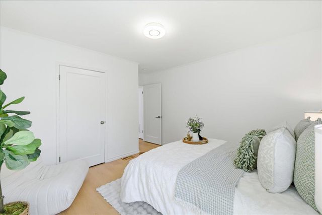 2641 San Carlos Avenue, San Carlos, CA 94070