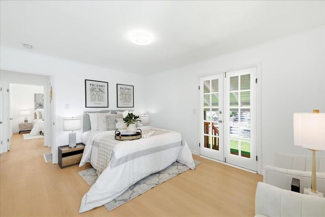 2641 San Carlos Avenue, San Carlos, CA 94070