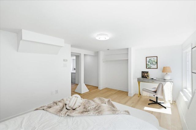 2641 San Carlos Avenue, San Carlos, CA 94070