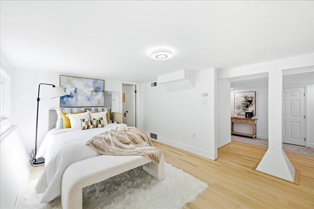 2641 San Carlos Avenue, San Carlos, CA 94070