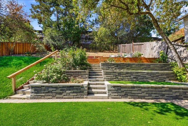 2641 San Carlos Avenue, San Carlos, CA 94070