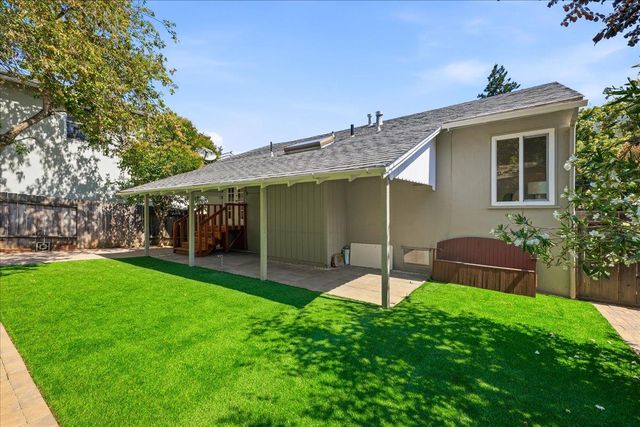 2641 San Carlos Avenue, San Carlos, CA 94070