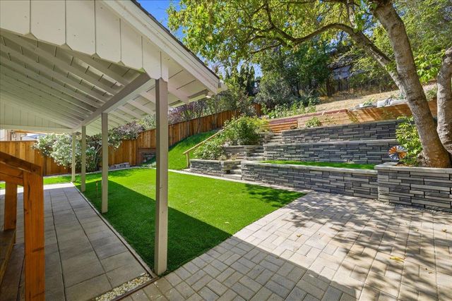 2641 San Carlos Avenue, San Carlos, CA 94070