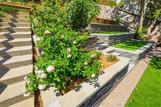 2641 San Carlos Avenue, San Carlos, CA 94070