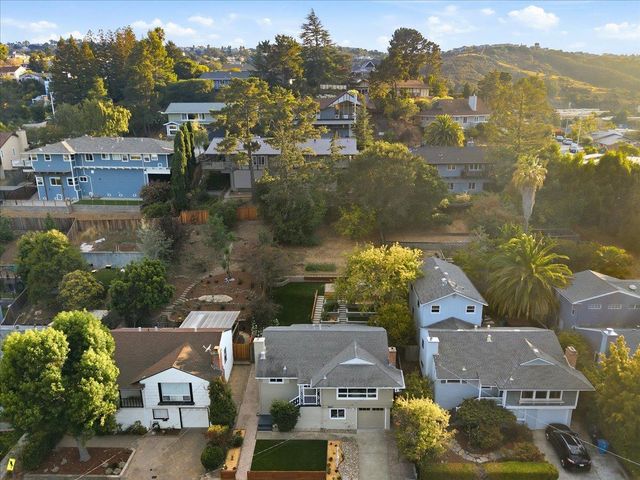 2641 San Carlos Avenue, San Carlos, CA 94070