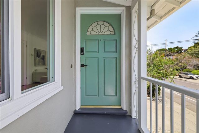 2641 San Carlos Avenue, San Carlos, CA 94070