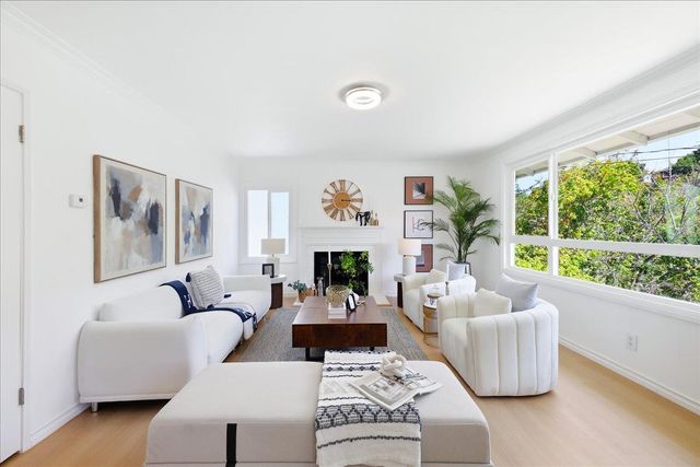 2641 San Carlos Avenue, San Carlos, CA 94070