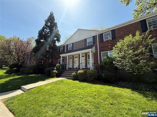 191 Knickerbocker Road 3, Englewood, NJ 07631