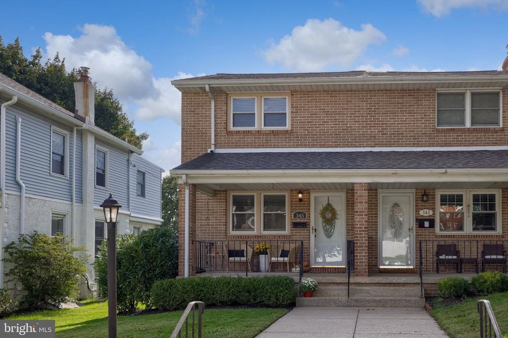 345 E 11TH AVE, CONSHOHOCKEN, PA 19428 — exterior