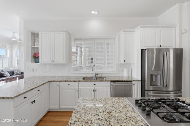 606 Ravenswood Road, Hampstead, NC 28443