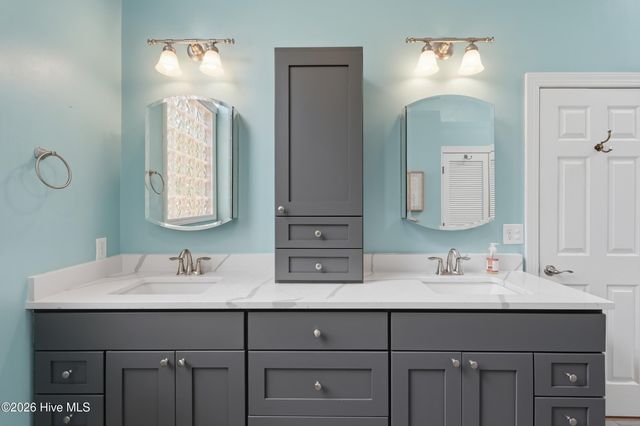 606 Ravenswood Road, Hampstead, NC 28443