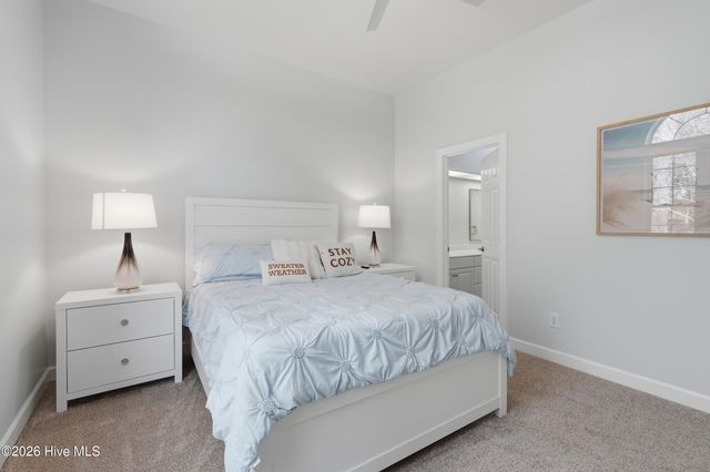 606 Ravenswood Road, Hampstead, NC 28443