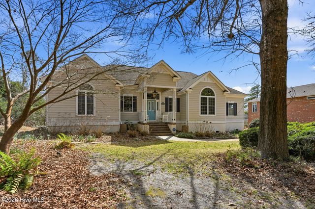 606 Ravenswood Road, Hampstead, NC 28443