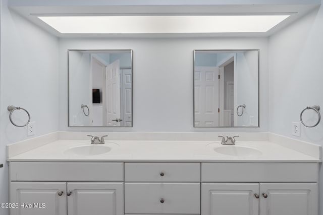 606 Ravenswood Road, Hampstead, NC 28443