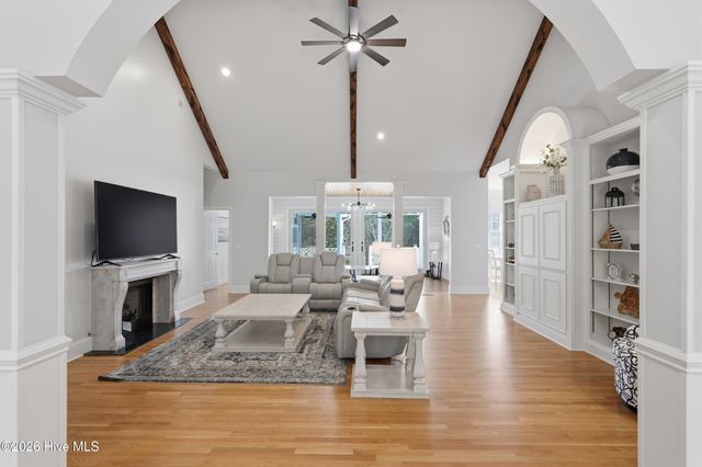 606 Ravenswood Road, Hampstead, NC 28443