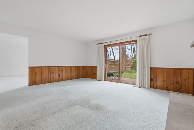 5880 Manorwood Drive, Kalamazoo, MI 49009