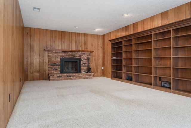 5880 Manorwood Drive, Kalamazoo, MI 49009