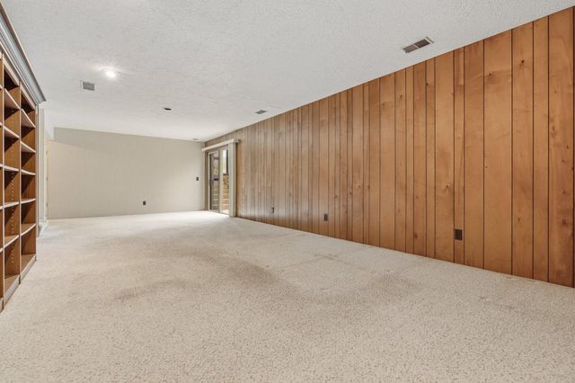 5880 Manorwood Drive, Kalamazoo, MI 49009