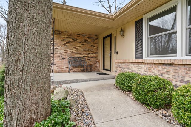 5880 Manorwood Drive, Kalamazoo, MI 49009