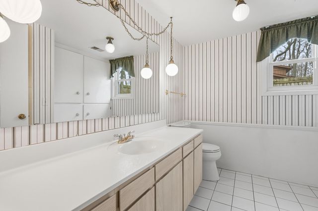 5880 Manorwood Drive, Kalamazoo, MI 49009