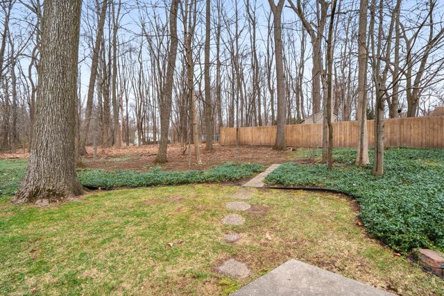 5880 Manorwood Drive, Kalamazoo, MI 49009