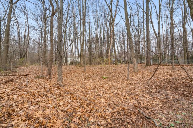 5880 Manorwood Drive, Kalamazoo, MI 49009