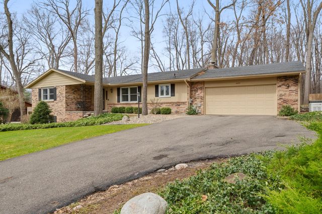 5880 Manorwood Drive, Kalamazoo, MI 49009