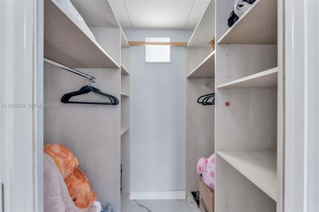 1980 S Ocean Dr 15Q, Hallandale Beach, FL 33009