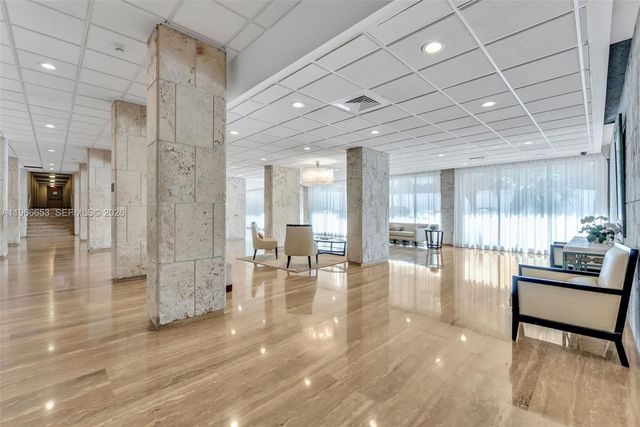 1980 S Ocean Dr 15Q, Hallandale Beach, FL 33009