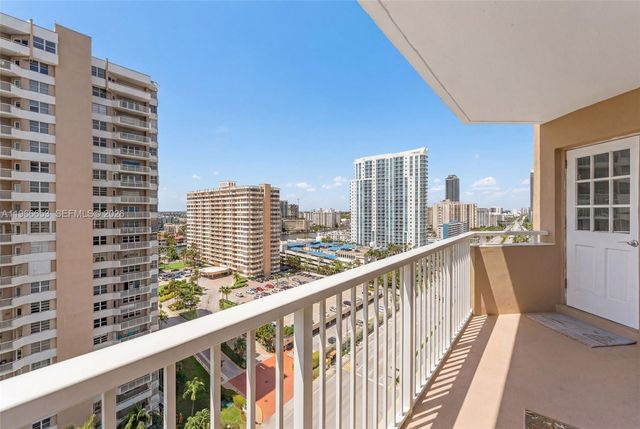 1980 S Ocean Dr 15Q, Hallandale Beach, FL 33009