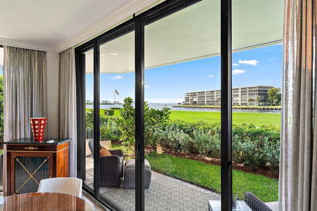 123 Lakeshore Drive 143, North Palm Beach, FL 33408