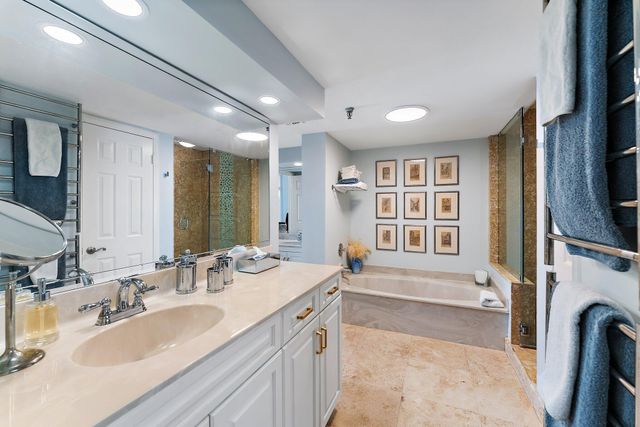 123 Lakeshore Drive 143, North Palm Beach, FL 33408