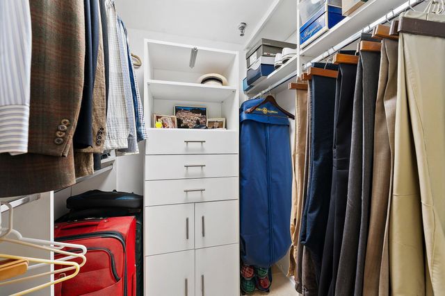 123 Lakeshore Drive 143, North Palm Beach, FL 33408