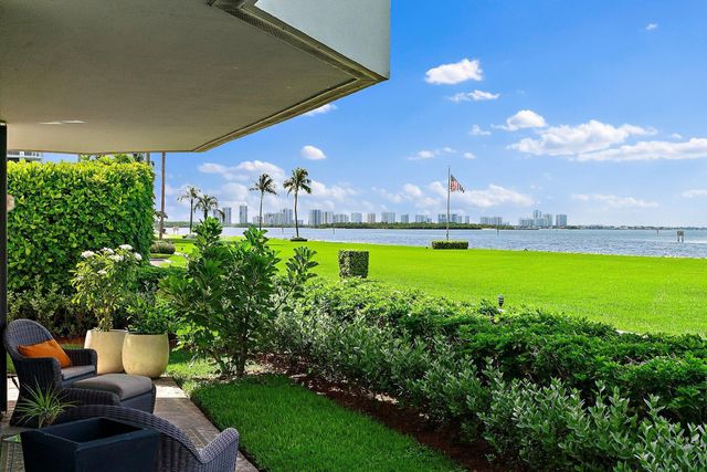 123 Lakeshore Drive 143, North Palm Beach, FL 33408