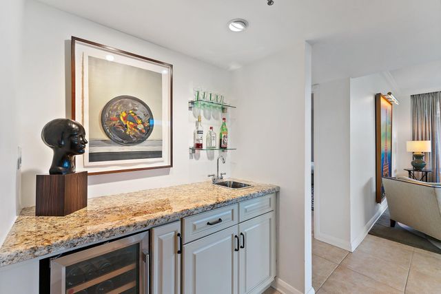 123 Lakeshore Drive 143, North Palm Beach, FL 33408