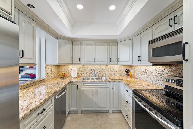 123 Lakeshore Drive 143, North Palm Beach, FL 33408