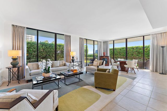 123 Lakeshore Drive 143, North Palm Beach, FL 33408