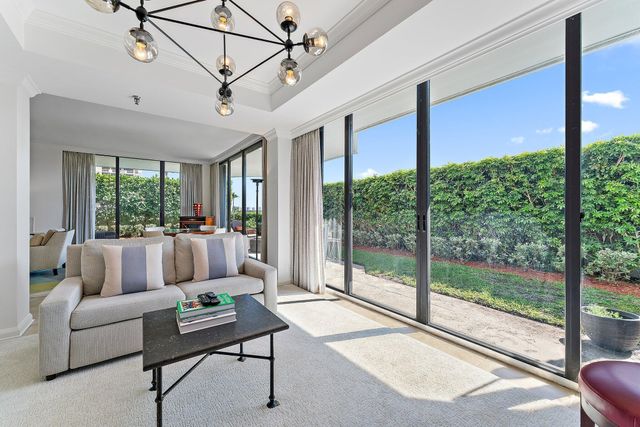 123 Lakeshore Drive 143, North Palm Beach, FL 33408