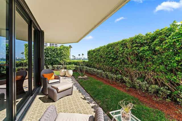 123 Lakeshore Drive 143, North Palm Beach, FL 33408