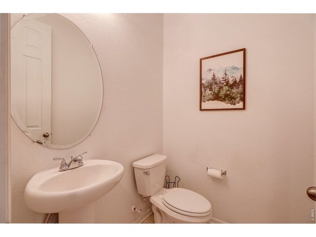 1617 Northcroft Dr, Windsor, CO 80550