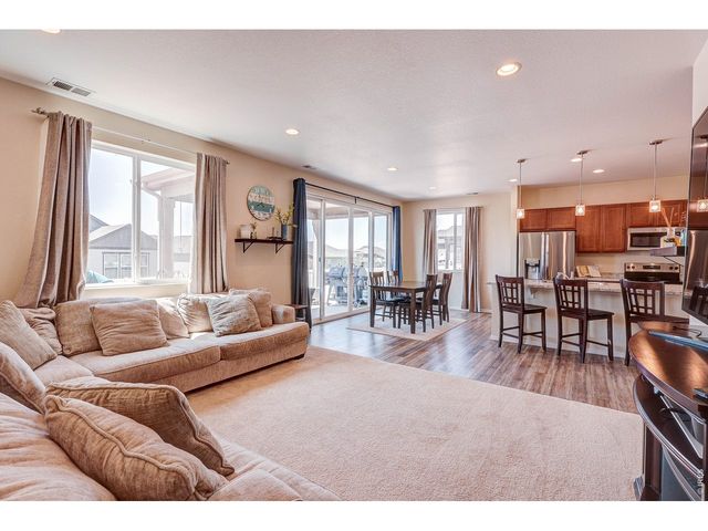 1617 Northcroft Dr, Windsor, CO 80550