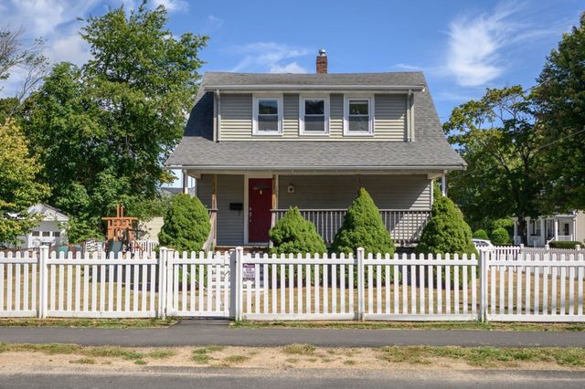 188 Central St, Weymouth, MA 02190