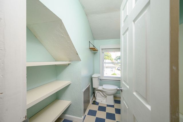 188 Central St, Weymouth, MA 02190