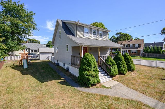 188 Central St, Weymouth, MA 02190