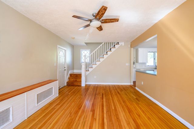 188 Central St, Weymouth, MA 02190