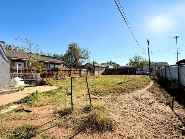 1709 N Tom Green Ave, Odessa, TX 79761