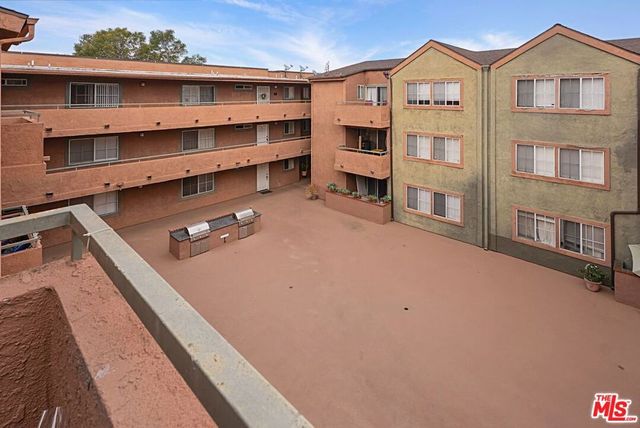 2507 E 15th Street 305, Long Beach, CA 90804