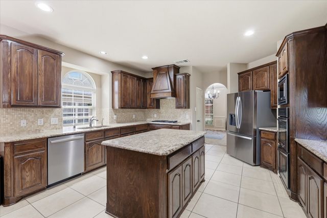 591 Lost Creek Drive, Prosper, TX 75078