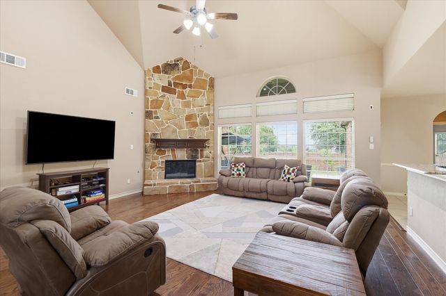 591 Lost Creek Drive, Prosper, TX 75078